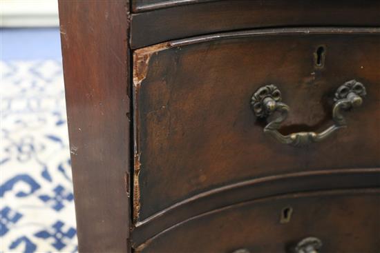 A serpentine pedestal desk, 135cm wide